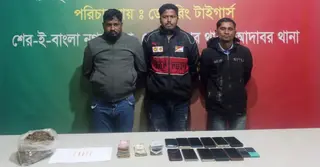 মোহাম্মদপুরে সেনাবাহিনীর অভিযানে গ্রেপ্তার ৩